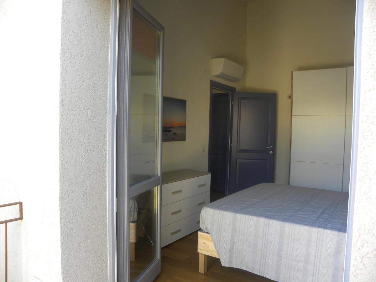 Petra Magica Apartment San Pantaleo Exterior photo