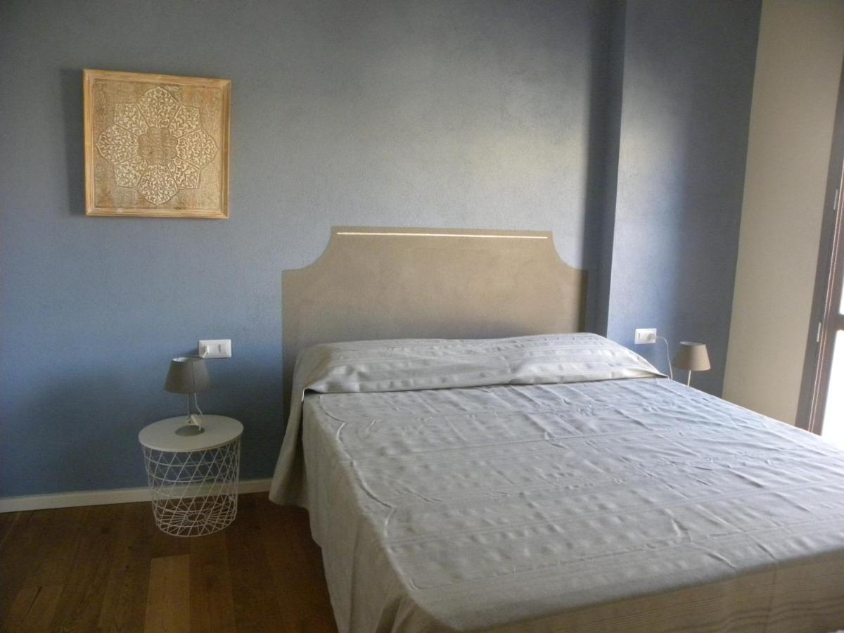 Petra Magica Apartment San Pantaleo Exterior photo