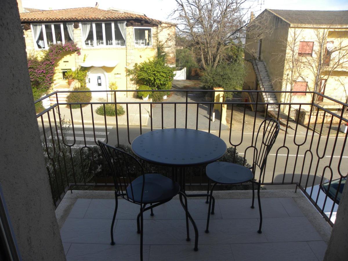 Petra Magica Apartment San Pantaleo Exterior photo